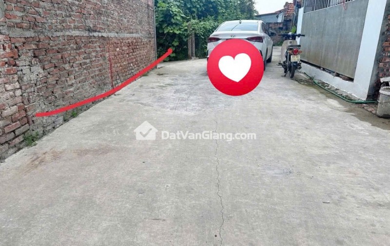 Đất nền Văn Giang 62,8m² Tân Tiến, MT 4,5m, gần chợ trường học, giá 3x triệu/m²